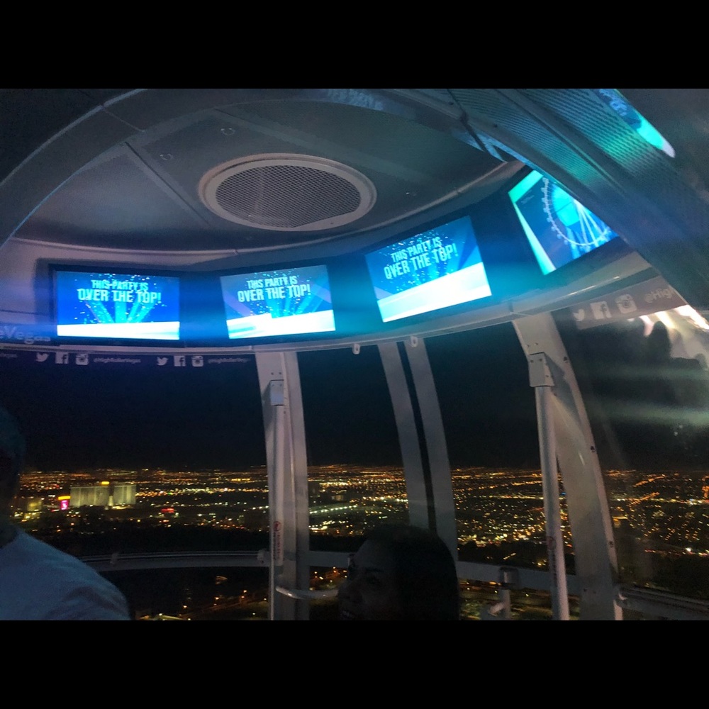 Meet your Posher, Adri